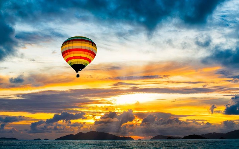 tunisian balloons festival