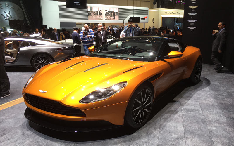 la nouvelle aston martin james bond 