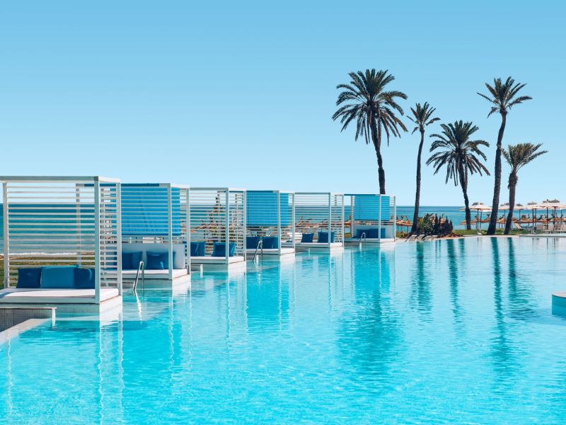 kuriat palace pool